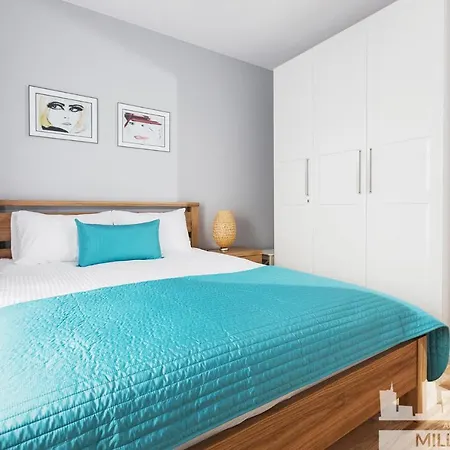 Millennium Manufaktura Blue